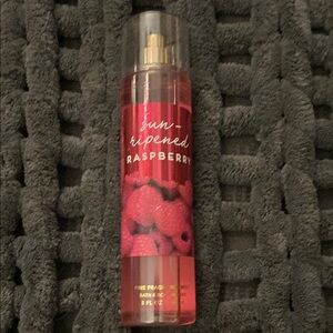 Bath & Body Works Raspberry Fragrance Mist - Red